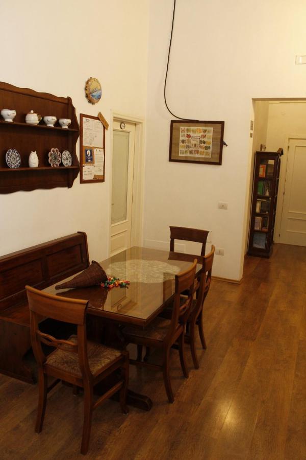 Napoli Pietrasanta Lt Bed and Breakfast Buitenkant foto