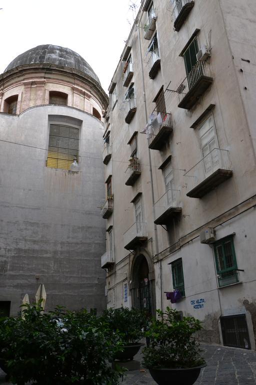 Napoli Pietrasanta Lt Bed and Breakfast Buitenkant foto